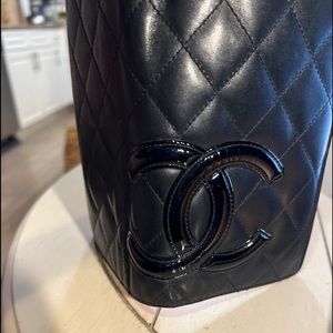 Authentic Chanel Cambon leather large CC logo Yen wallet